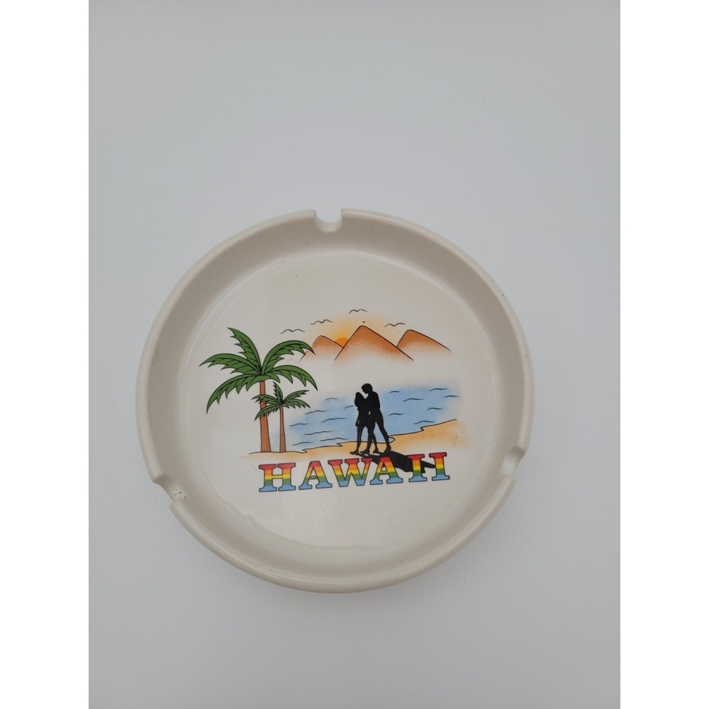 Vintage Hawaii Ashtray Souvenir White Ceramic Sunset Couple Palm Trees Sanyei